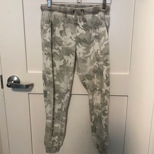 vintage havana camo sweatpants